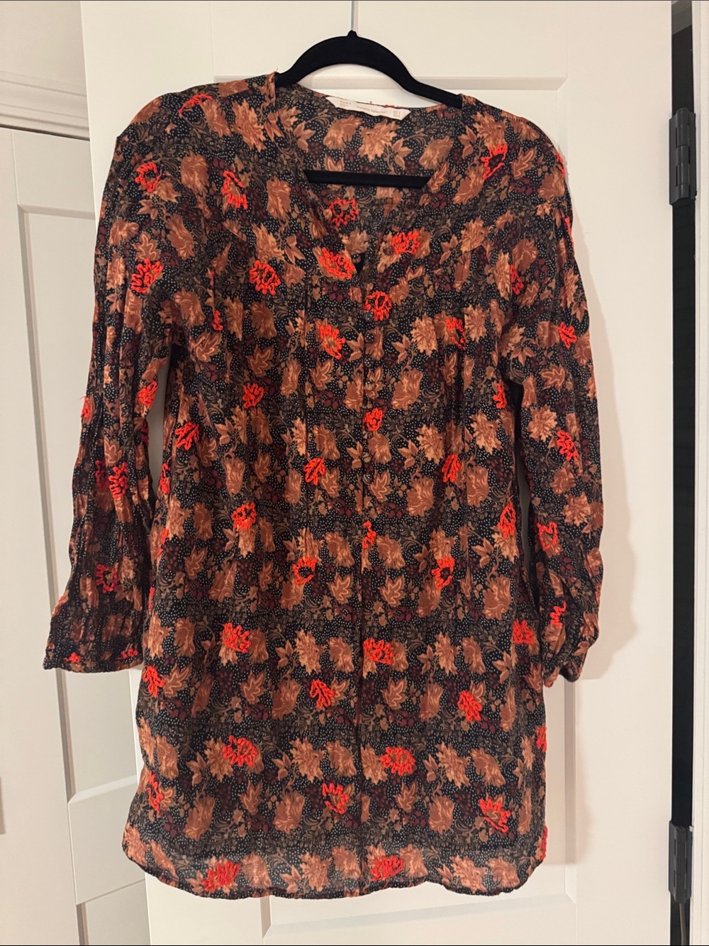 Zara Woven Floral Print Long-Sleeve Tunic - Black & Brown with Red Accents